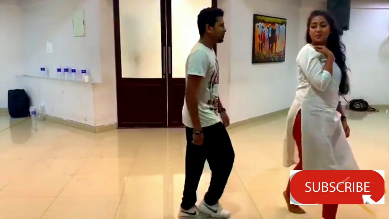 Navya Nair dance sexy 🤣🤣😄♥️