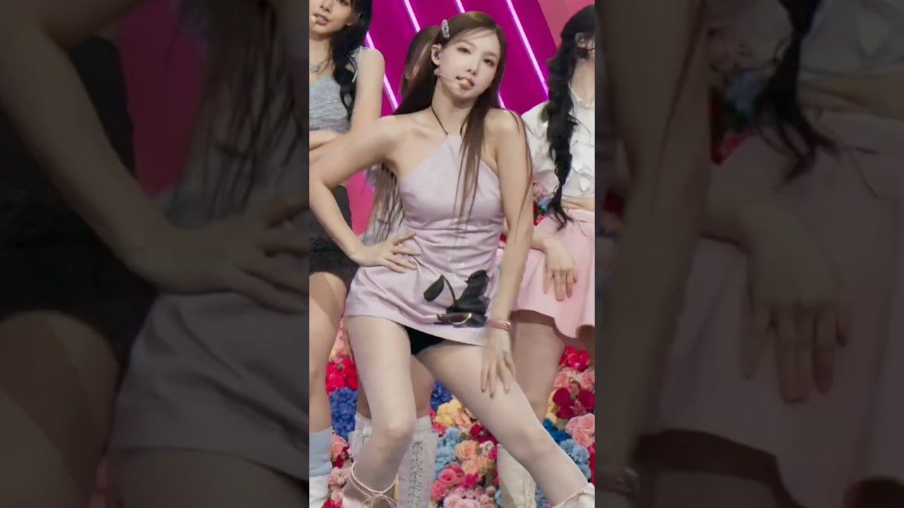Nayeon - 241206 'Strategy' (slow-focused fancam)