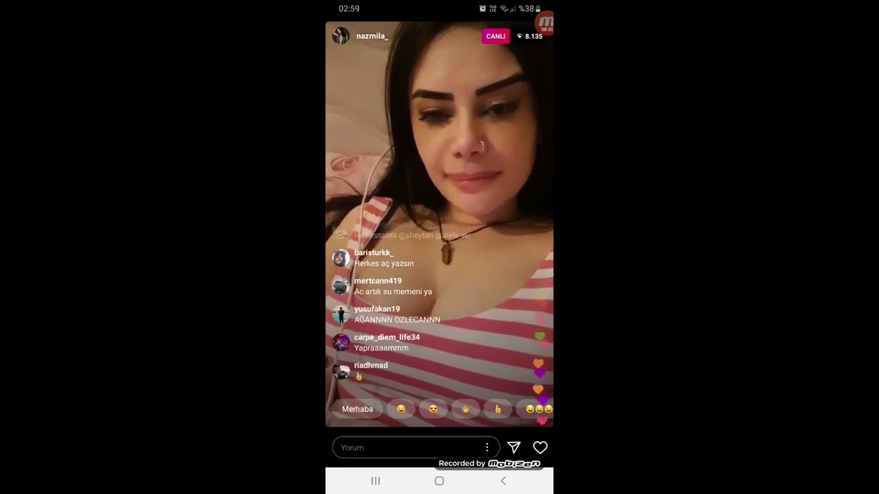 NAZMİLA CANLI YAYINDA SÜDYENİNİ AÇIYOR