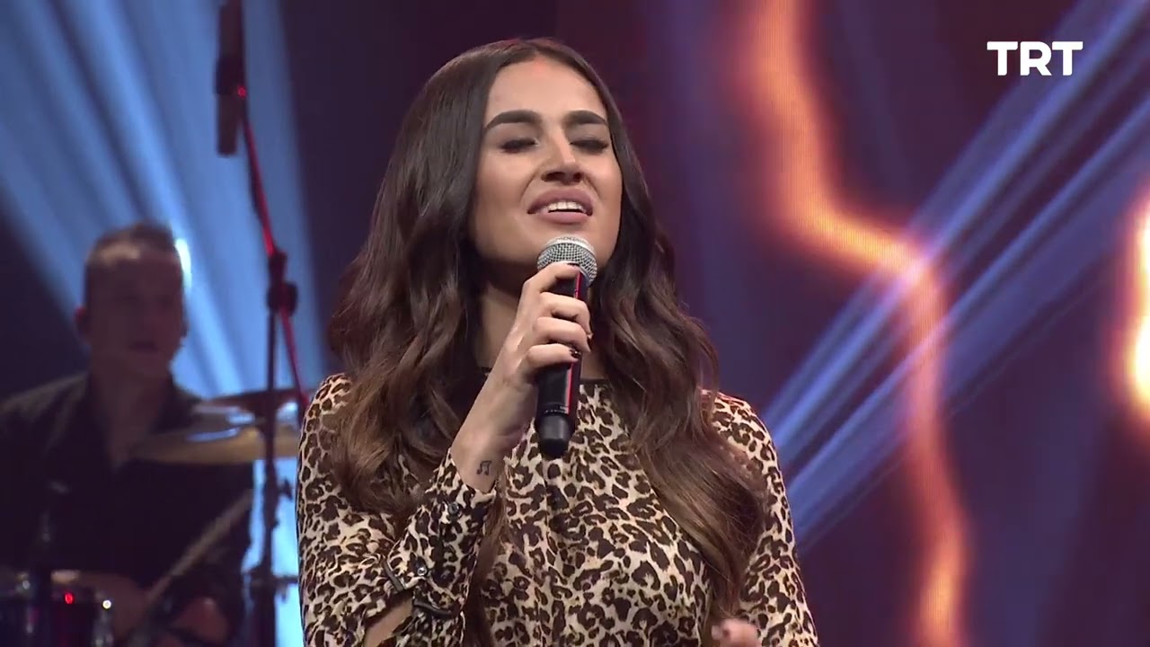 NEFESTEN SESE ( Sallan Boyuna - Elif Buse Dogan, Serkan Cagri )