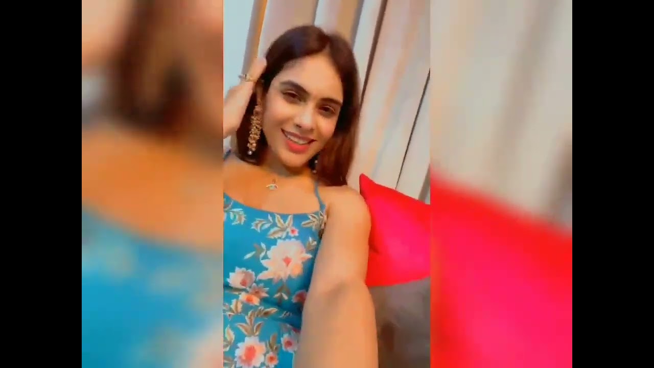 Neha Malik live in Instagram | Filme dunya |