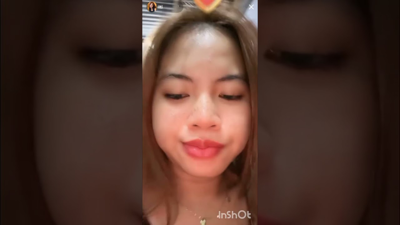 Neng risti live bersihkan kamar