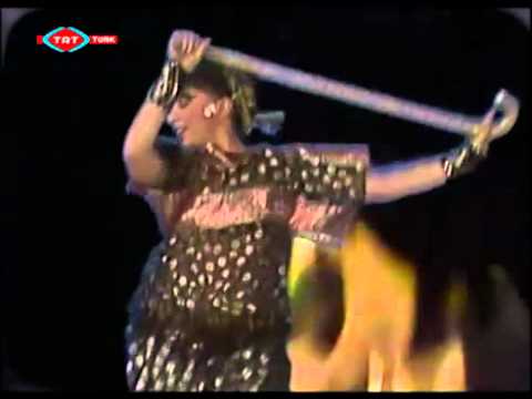 Nesrin Topkapi - folclore