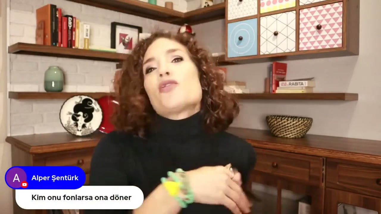 Nevşin Mengü tokatlamaya karar veriyor ve tokatlıyor. #shorts