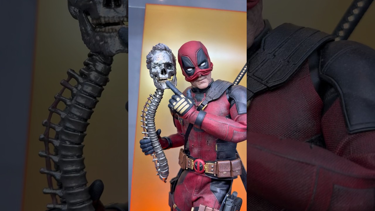 NEW HOTTOYS DEADPOOL REVIEW 🔥🔥 #hottoys #fyp #collection #deadpool #marvel #actionfigures #toys