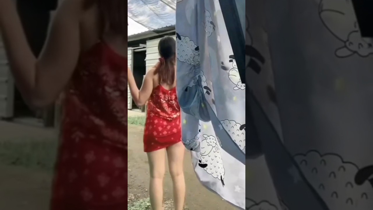 Ngintip apem tetangga