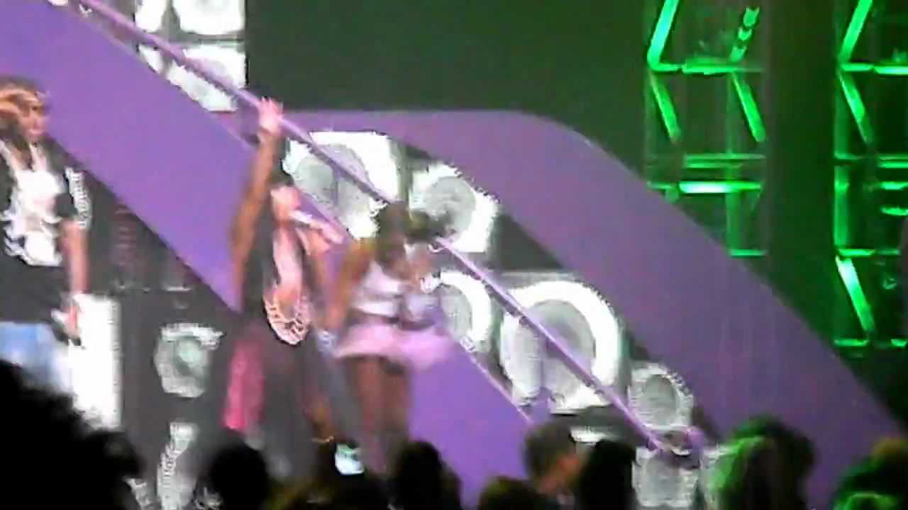 Nicki Minaj Pink Friday Tour LA (MIXTAPENIKA!!!!!)