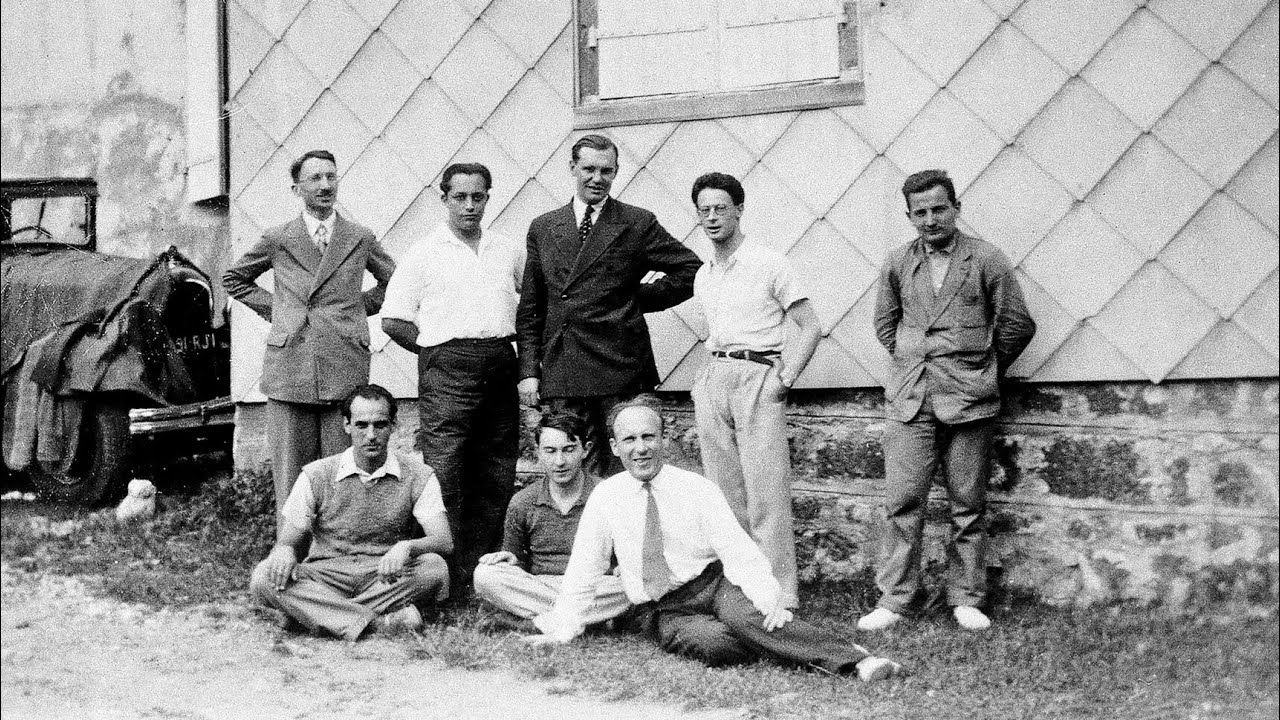 Nicolas Bourbaki: a mysterious Mathematician