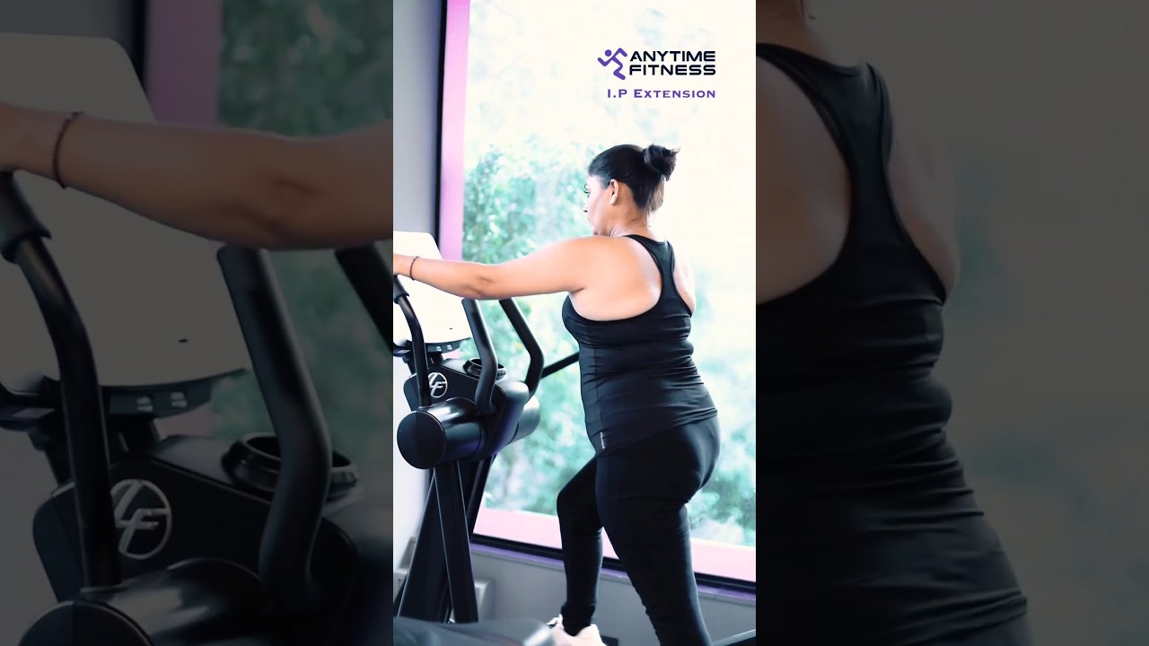 Nidhi Mahawan workout video 🥵