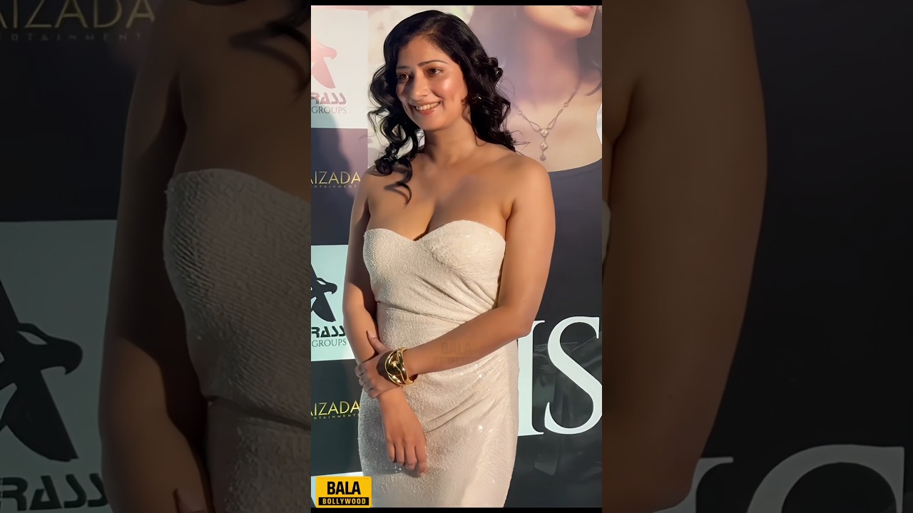 Niharica Raizada Wows In Plunging Neckline 👗✨💖 #niharicaraizada #shortsvideo