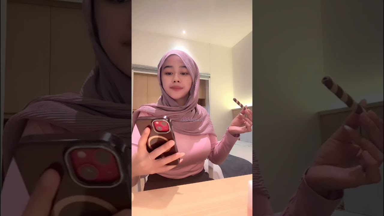 Niswahbm Pink TikTok Live