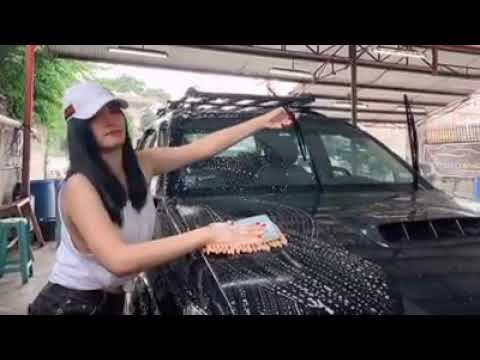 no bra challenge