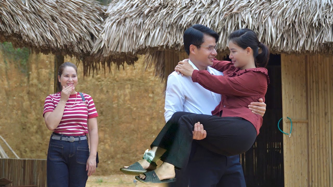 No one expected… it was the poor girl Tu Diem who melted CEO Toan's stony heart!