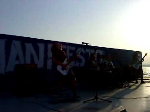 Normah live 16-7-2011 Manifesto Φαληρο.MP4