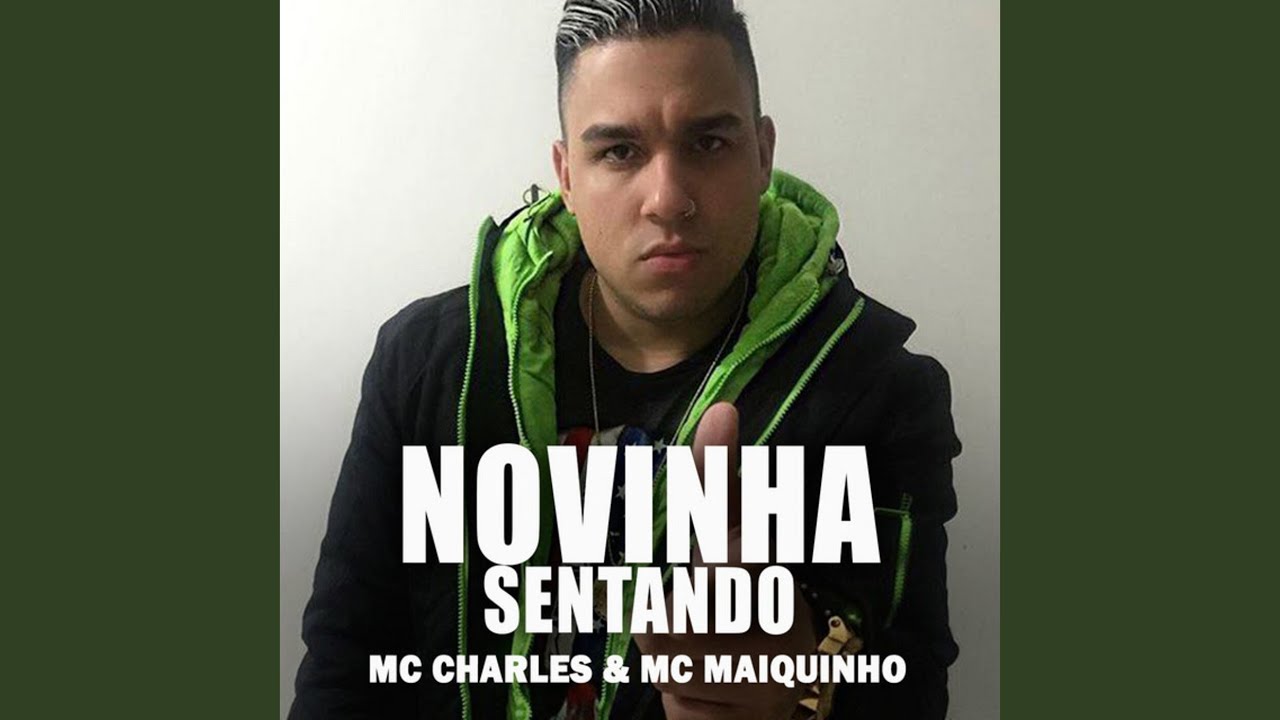 Novinha Sentando