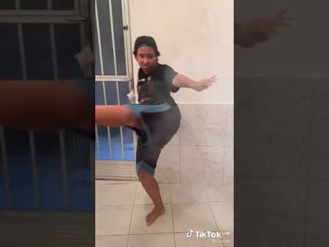 novinha soltando peido a doidaaaaaakkk