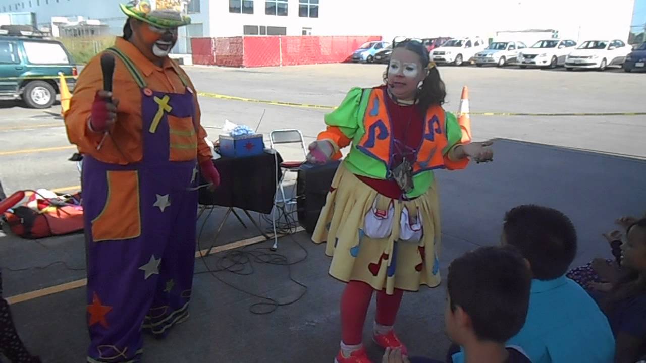 NUBEMAÑANITAS CON NUBECITA  EN SALZGITTER MANNESMAN 13 AGOSTO 15