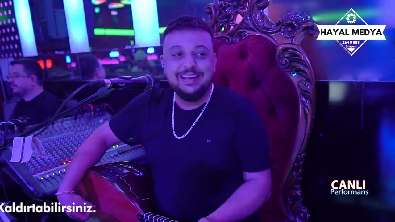 Nuh Özkan - Bir O Bende & Çamlar Altına ( Canlı Performans )