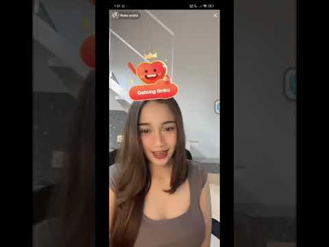 Nuke Ardila live hot di kamar sambil goyang barbar #live #bigo #barbar