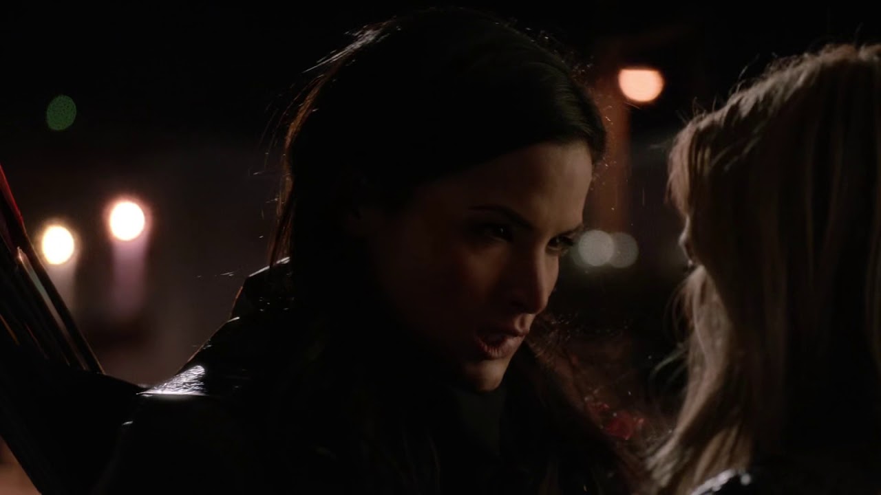 Nyssa & Sara 1.3 - Arrow 2x13