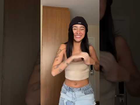 O novo rit...(Beca Barreto, dancinha do tik tok)