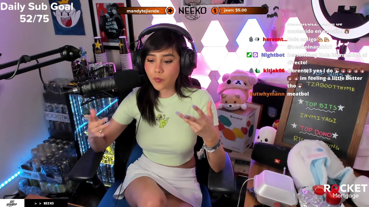 OK BOOMER girl Neekolul shows off her panties
