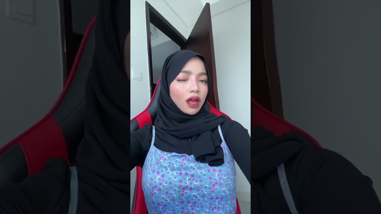 Oklin Fia jilbab ketat  #oklin #oklinfia #viral #lucu #ukhti #solehot #hijabers #jilbab #bodygoals
