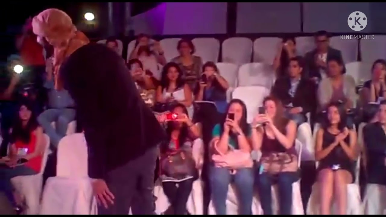 omar borkan  al gala walking  style  🤗 in fashion show 💛