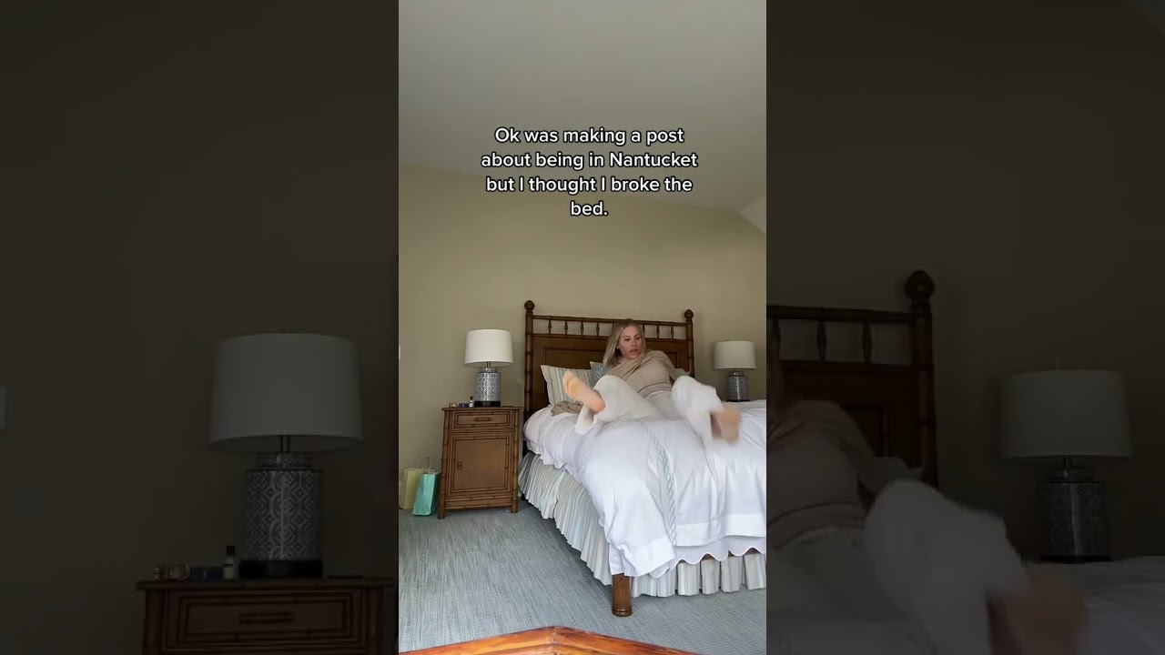 Omg. I think I broke the bed 😳😳😳 #thatwentwrong #oops #nantucketvibes #weekendgetaway #wheelsup