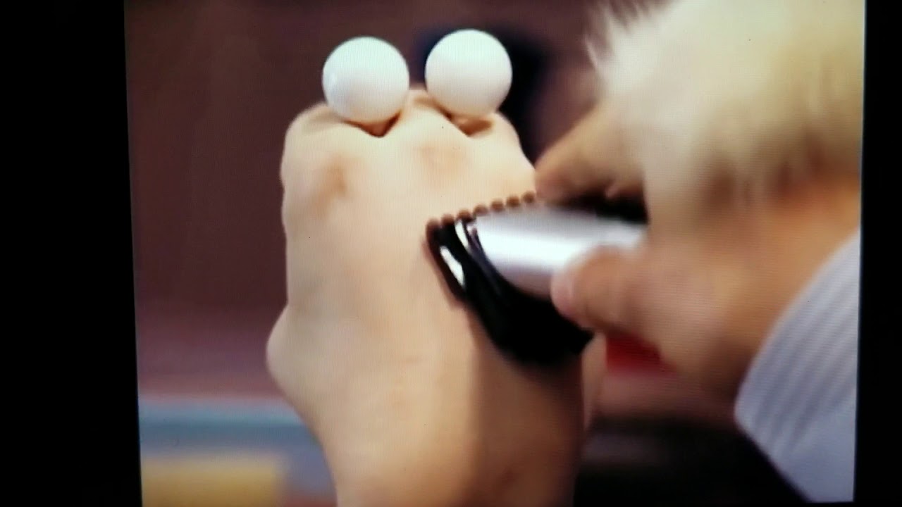 Oobi Tickle Scene 1