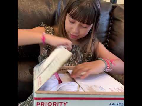 Open Box Baby Isadora