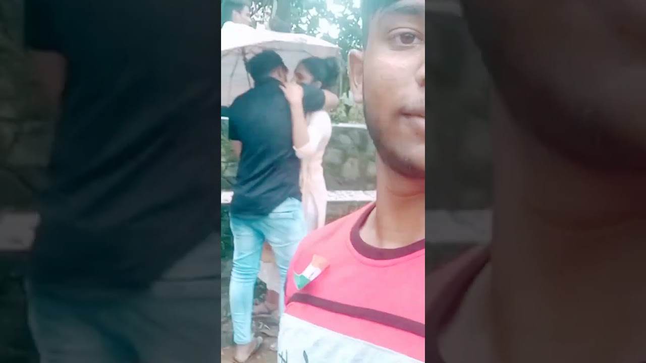 open li  kiss public place....❤️❤️❤️🥳🥳🥳🥰🥰🥰🥰