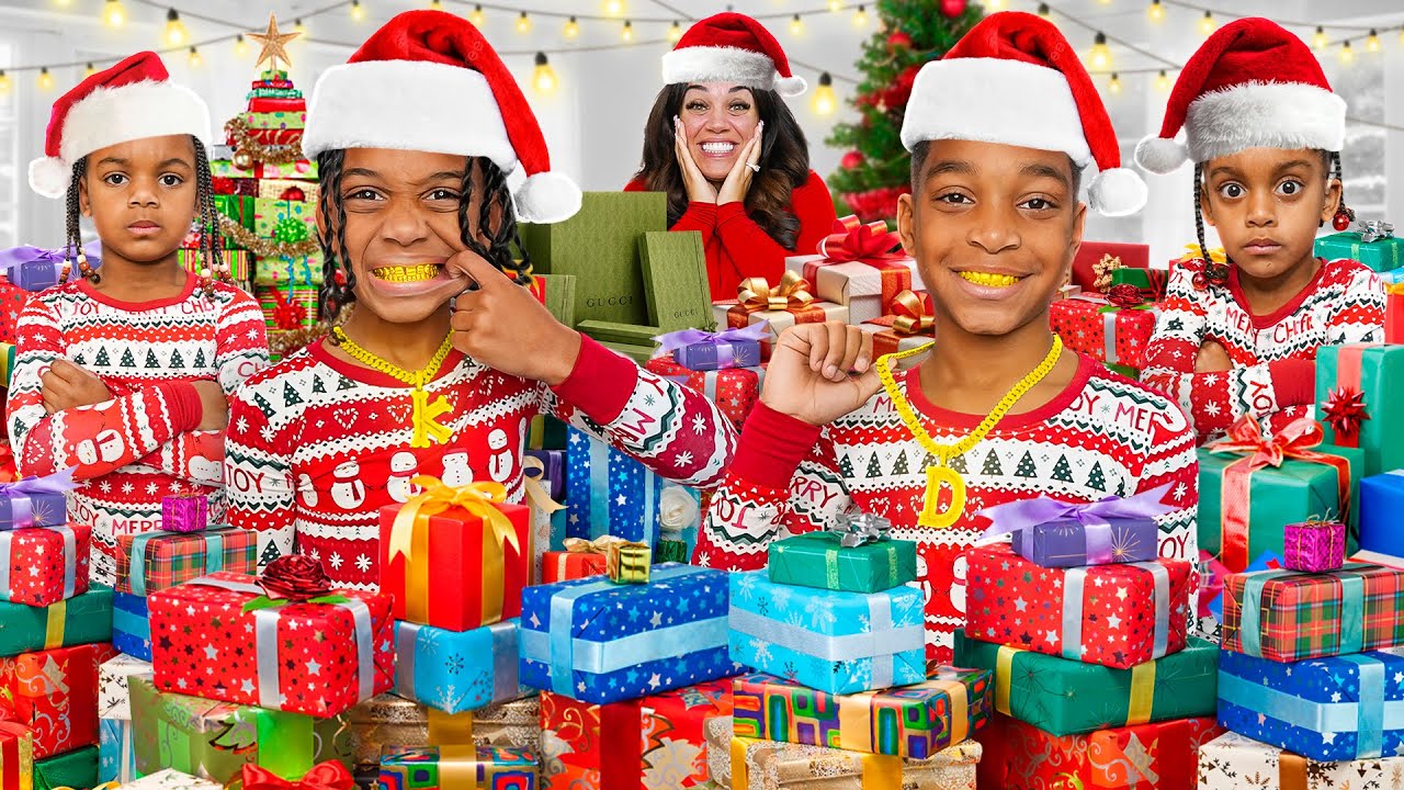 Opening the BEST CHRISTMAS PRESENTS Ever!