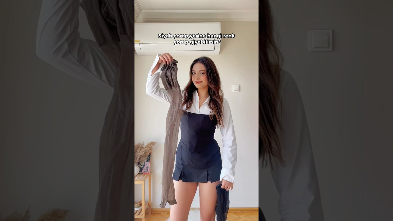 Çorap deniyoruz serisi 😊 sizce hangisi? #kombin  #shortvideo #ootd #moda