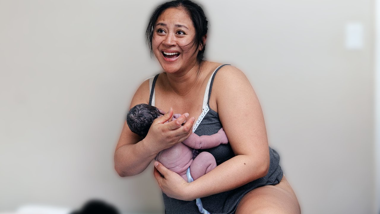 Our Natural Home Birth Story – Baby#4 The Most Intense Experience Yet!