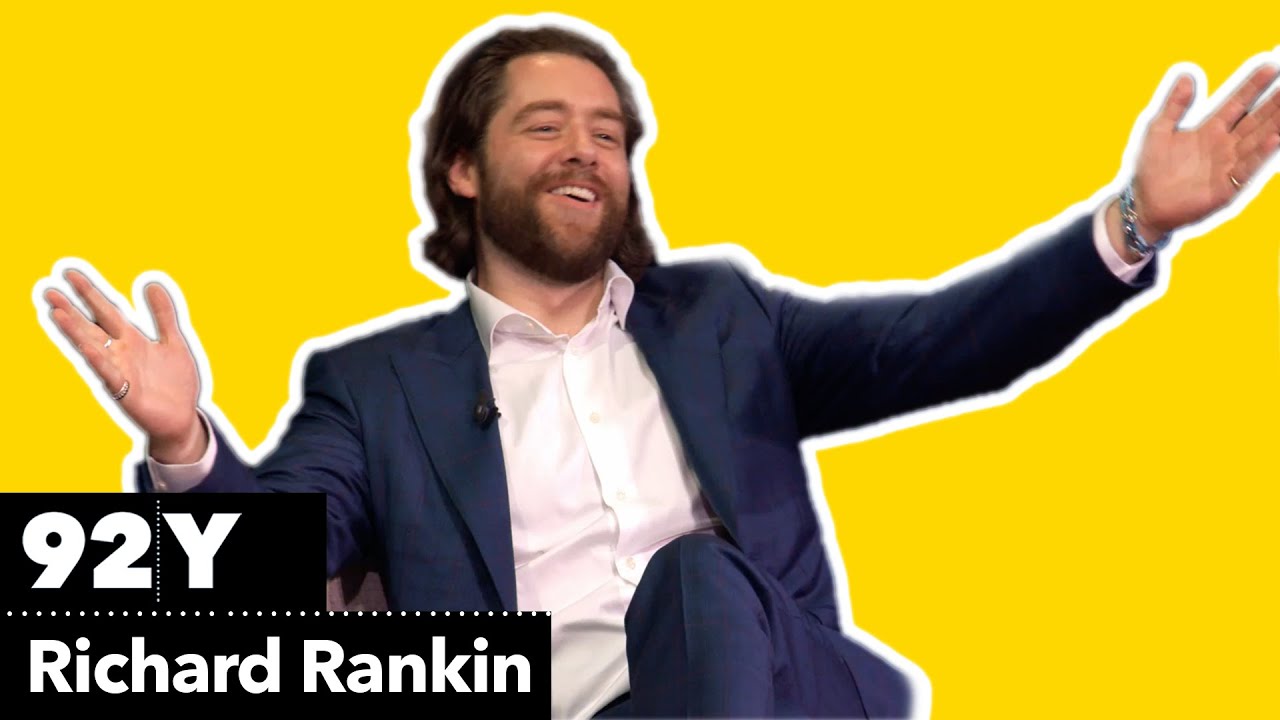 Outlander's Richard Rankin sings Nat King Cole's L-O-V-E