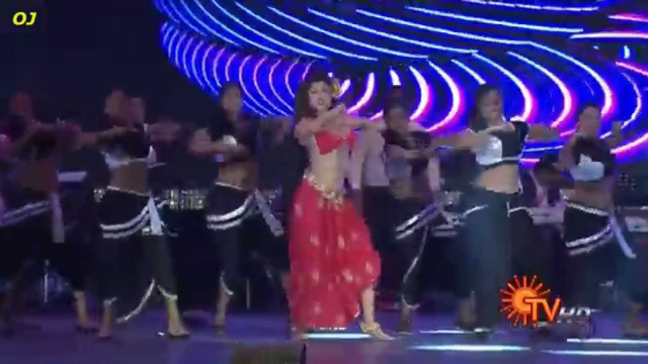 OVIYA Sexy Boobs Bouncing Dance (Naan Kaaki Naattu) in SICA AWARDS