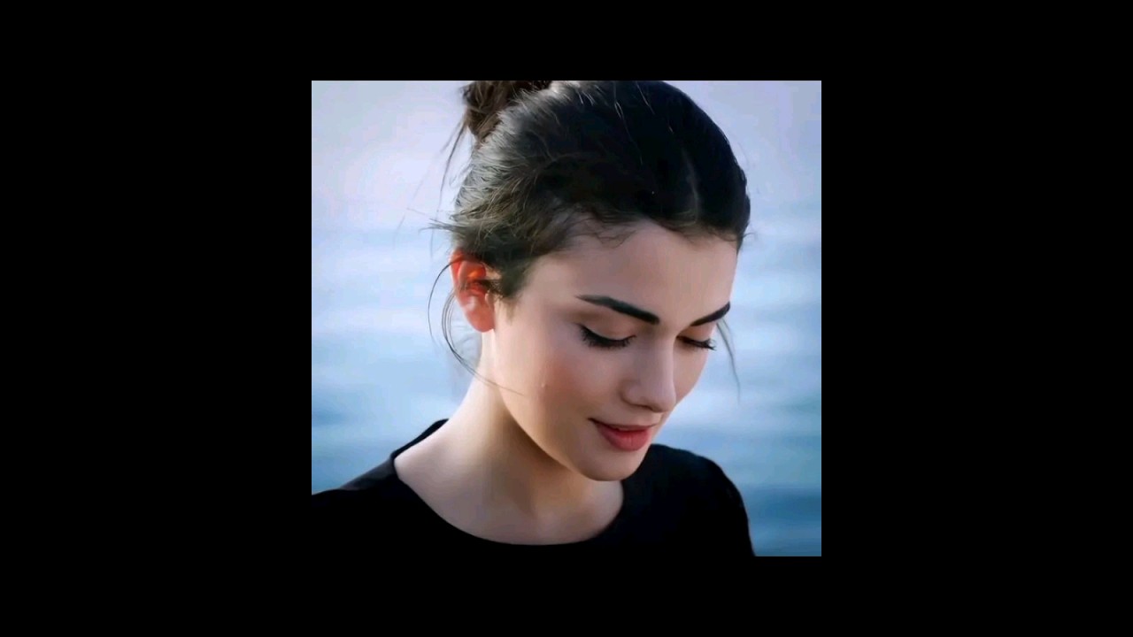 OZGE YAGIZ❤️❤️