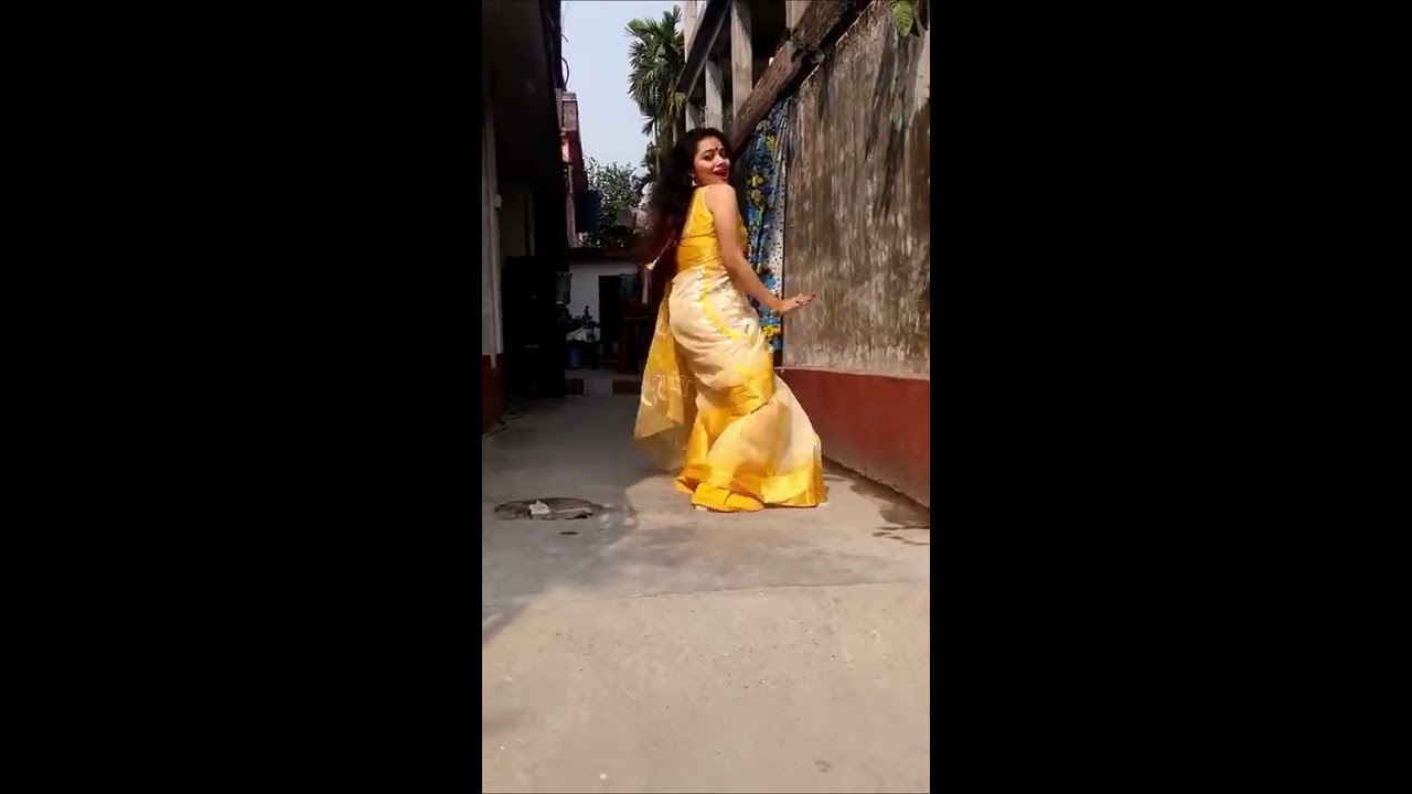 Paani Wala Dance (Full HD Song) by Bengali Hottest Boudi Dance