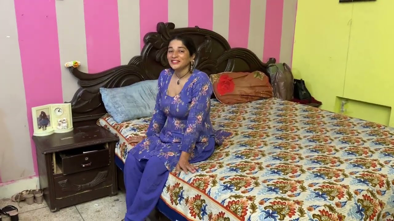 Pakistan Beautiful Girl Sleeping At Bed Room Today