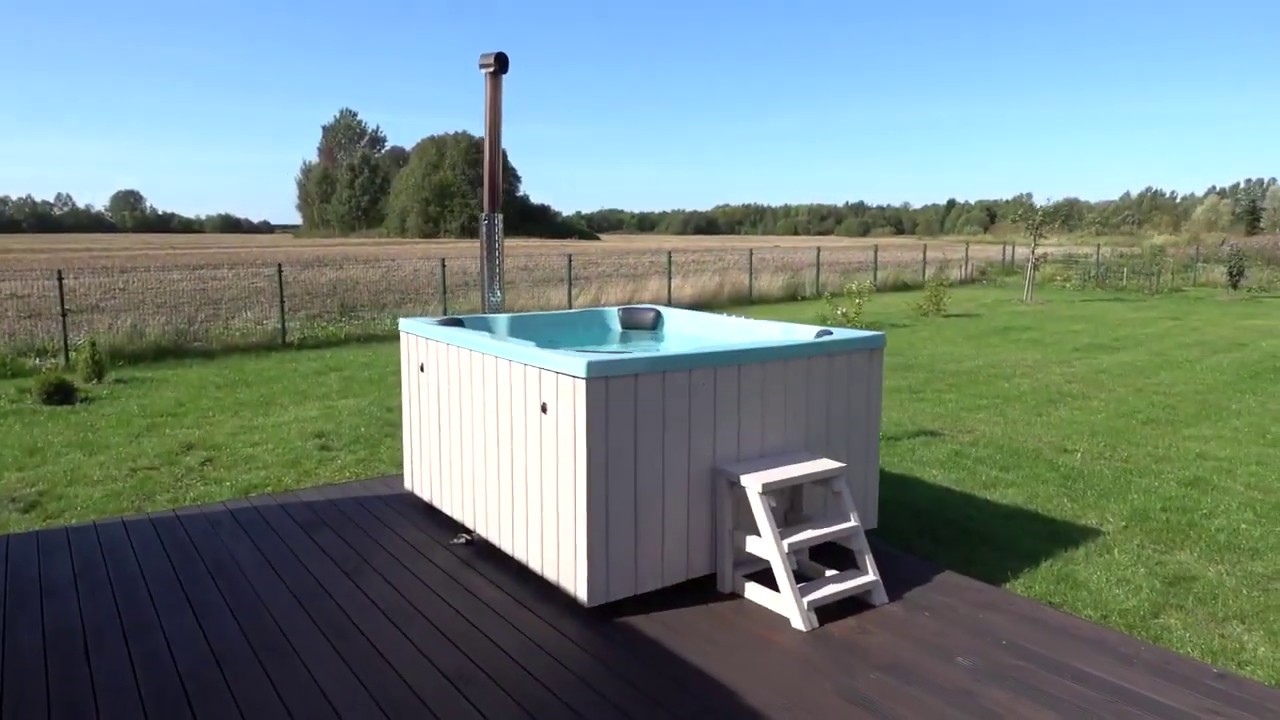 Palju 8 hengelle QUATTRO | Kylpytynnyri poreilla | Neliömuotoinen, suuri premium palju