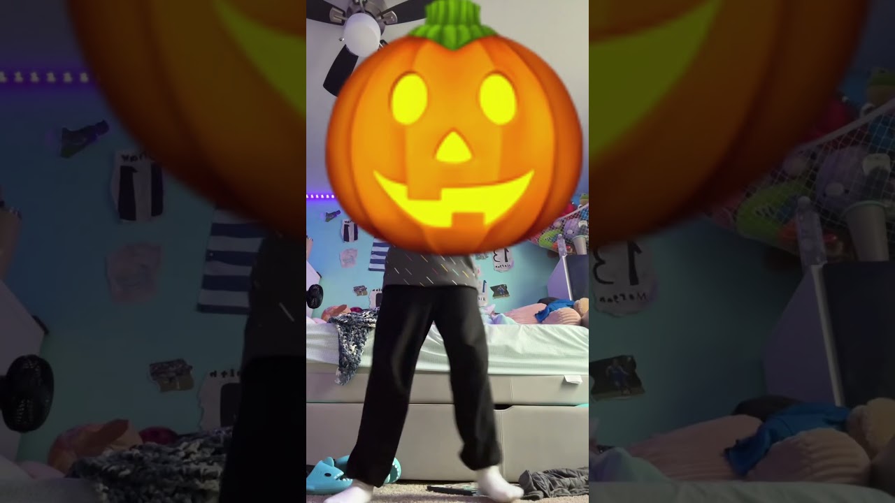 Pamela pumpkin Halloween