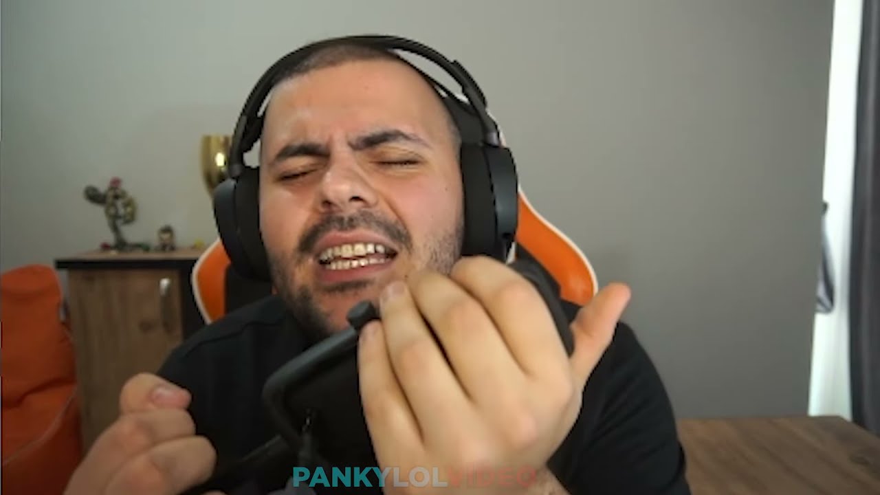 PANKY - OMZUMDA AĞLAYAN BİR SEN (SİLİNEN VİDEO)