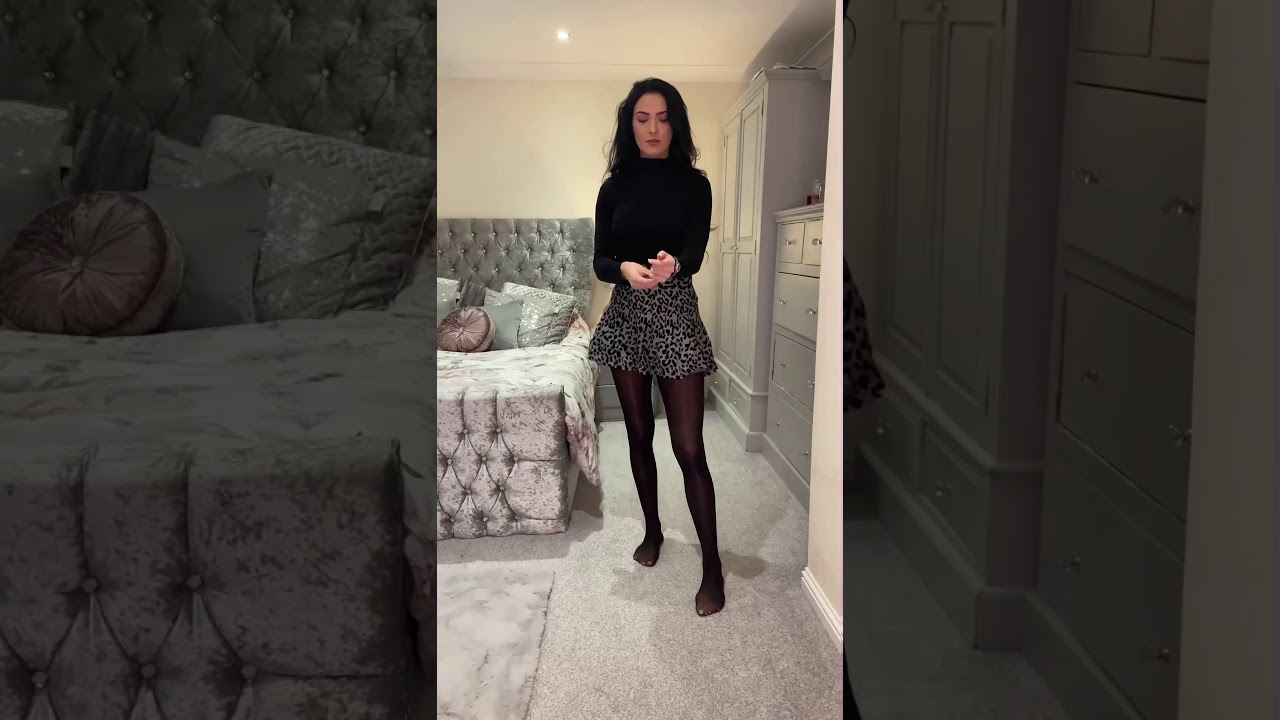 Pantyhose try on - sophie filomena