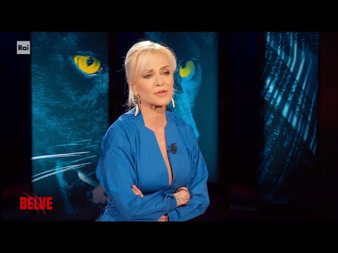 Paola Barale, la rivelazione sulla sua carriera - Belve 08/04/2022