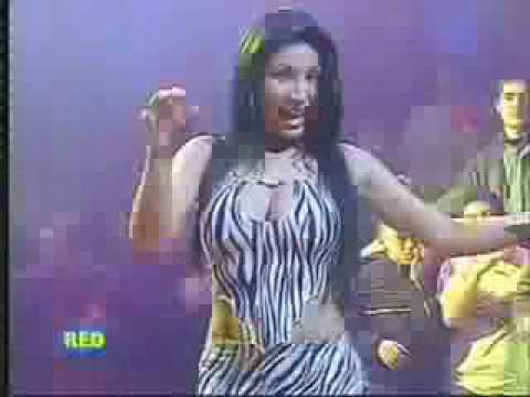 PAOLA RUIZ bailando La COCOTERA 2010