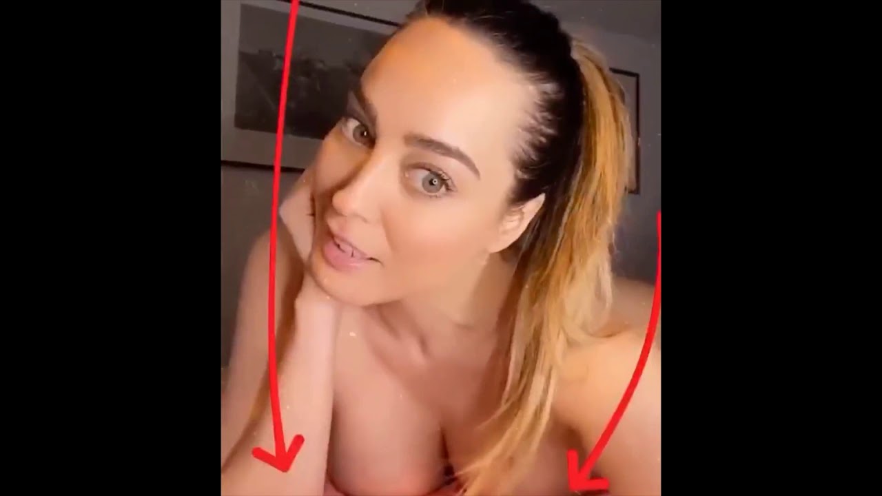 Paola Saulino praticamente nuda: 