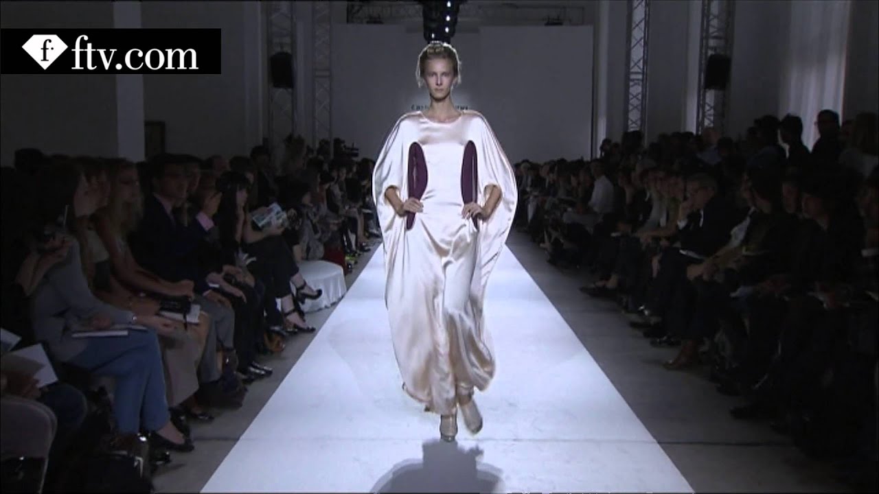PARIS FW S/S 10- LIE SANG BONG SHOW