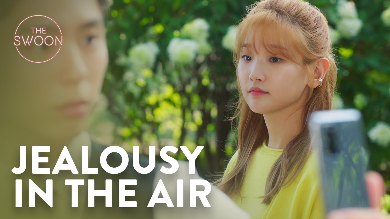 Park Bo-gum's onscreen girlfriend Lee Sung-kyoung ignites jealousy | Record of Youth Ep 12 [ENG SUB]