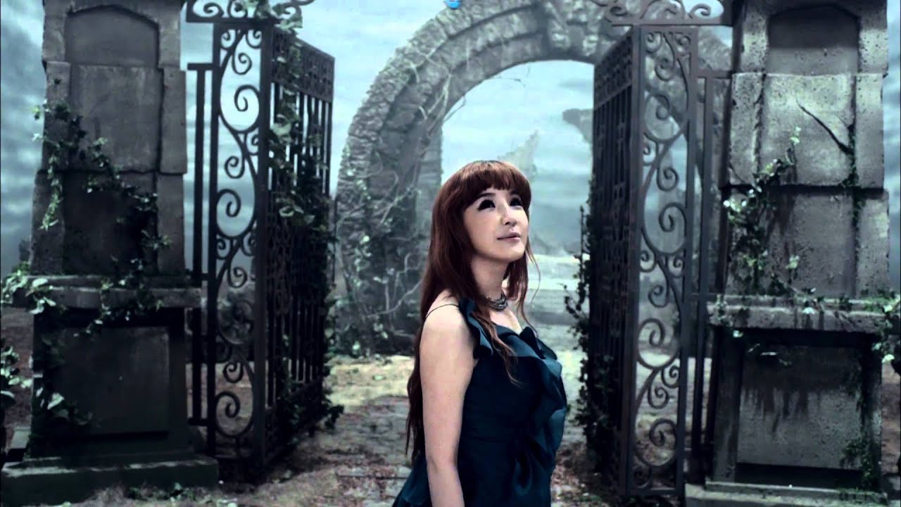 PARK BOM - DON'T CRY M/V